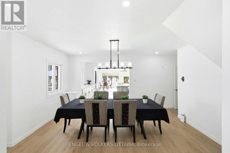 29565912/14120-county-road-13/north-stormont-finch-twp/north-stormont/ontario/K0A1R0_12