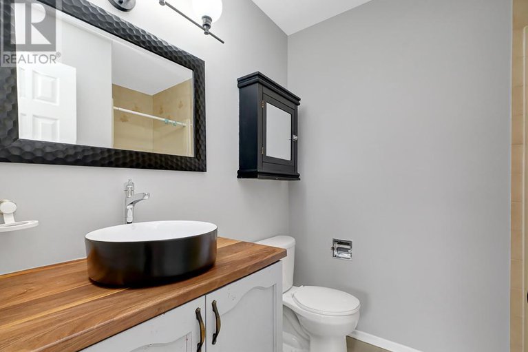 28246282/2-chickasaw-crescent/bridlewood/ottawa/ontario/K2M1M3_12
