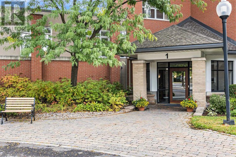 28912452/303-1-meridian-place/centrepointe/ottawa/ontario/K2G6N1_2