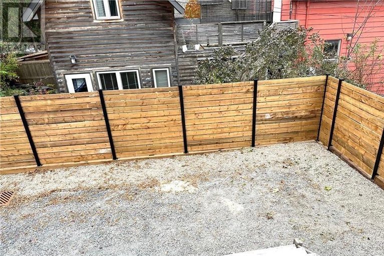 29112104/a-b-25-omeara-street/hintonburg/ottawa/ontario/K1Y2S8_26