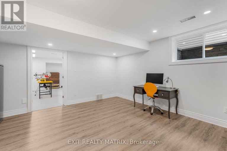 28788160/352-oakcrest-way/avalon-east/ottawa/ontario/K4A0S5_33