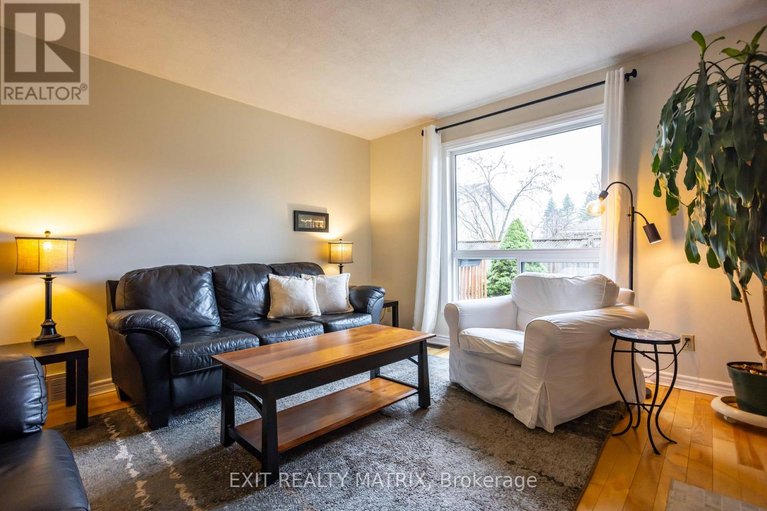 29636686/555-apollo-way/fallingbrookpineridge/ottawa/ontario/K4A1V1_18