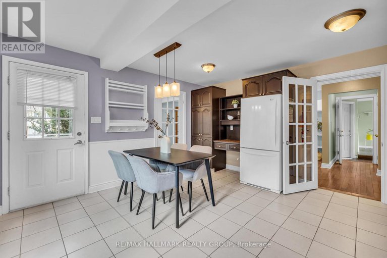 28280542/8-scharf-lane/glencairnhazeldean/ottawa/ontario/K2L2K2_11