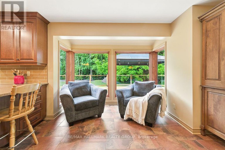 28550046/206-deerwood-drive/fitzroy-ward-south-west/ottawa/ontario/K0A2H0_10