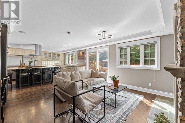 28884510/524-broadview-avenue/mckellarhighland/ottawa/ontario/K2A2L4_11