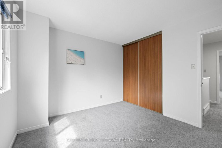 28345025/218-switzer-avenue/westborohampton-park/ottawa/ontario/K1Z7H9_11