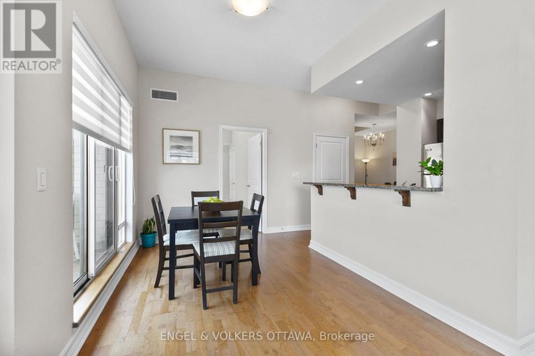 28806485/1211-200-besserer-street/sandy-hill/ottawa/ontario/K1N0A7_14