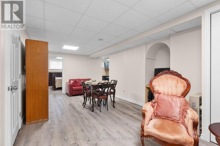 28466122/22-marchbrook-circle/rural-kanata-central/ottawa/ontario/K2W1A1_37