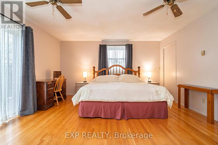 28319921/220-ancaster-avenue/woodroffe/ottawa/ontario/K2B5B3_13