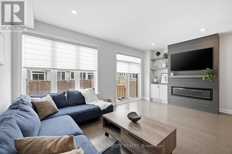 29413397/20-mandevilla-crescent/blossom-parkkemp-parkfindlay-creek/ottawa/ontario/K1T0Y3_14