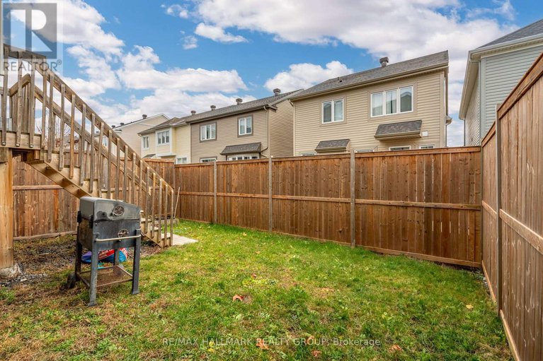 28653089/716-summergaze-street/emerald-meadowstrailwest/ottawa/ontario/K2M0L4_45