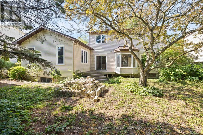 28857396/198-park-grove-drive/queenswood-heights-south/ottawa/ontario/K1E2T1_48