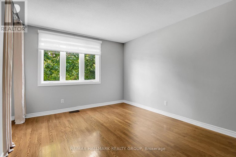 29314461/1743-silver-bark-avenue/orleanssunridge/ottawa/ontario/K1C7A8_33