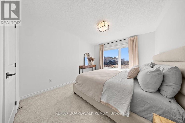 29641185/829-kiniw-private/cfb-rockcliffe-and-area/ottawa/ontario/K1K0P5_41