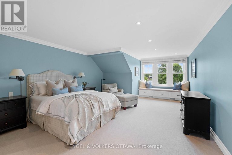 29571244/6029-rideau-valley-drive-n/manotick-south-to-roger-stevens/ottawa/ontario/K4M1B3_26