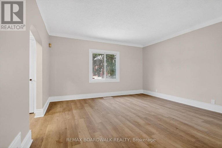 29248838/11-cameron-avenue/old-ottawa-south/ottawa/ontario/K1S0W5_7