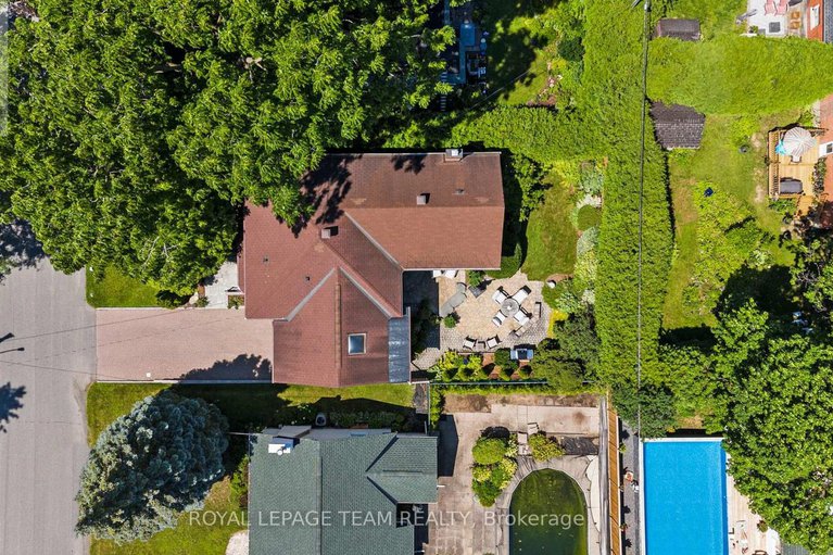 28653090/603-edison-avenue/mckellarhighland/ottawa/ontario/K2A1V6_47