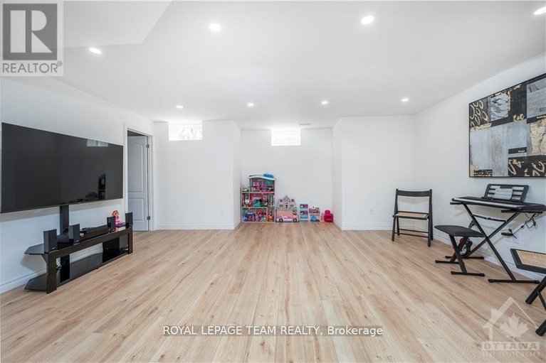 29659555/161-andre-audet-avenue/half-moon-bay/ottawa/ontario/K2J5Z2_23