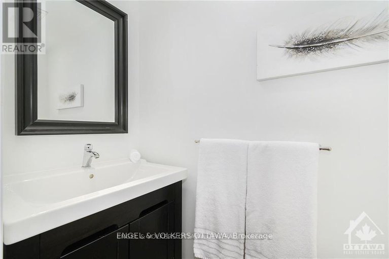 28550906/105-montauk-pvt/carleton-heights/ottawa/ontario/K2C2B4_21