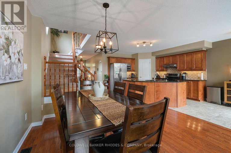 29079890/175-destiny-private/fallingbrookgardenway-south/ottawa/ontario/K4A0K6_13