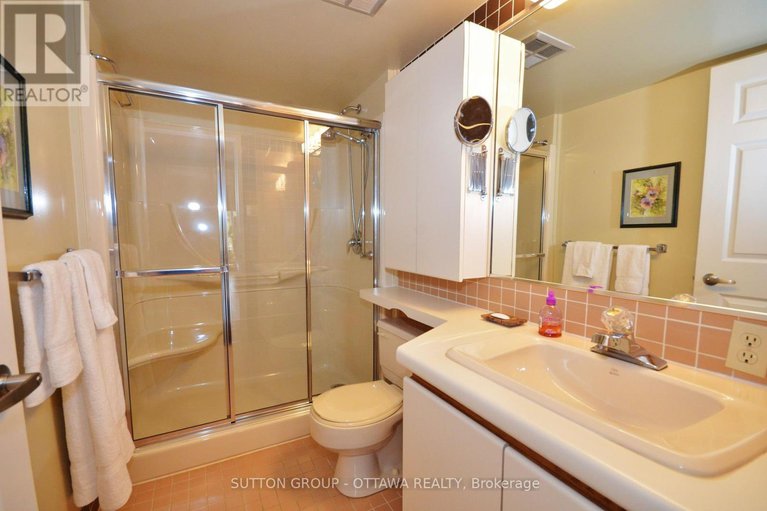 28975182/unit-62-261-botanica-private/civic-hospital/ottawa/ontario/K1Y4P9_20