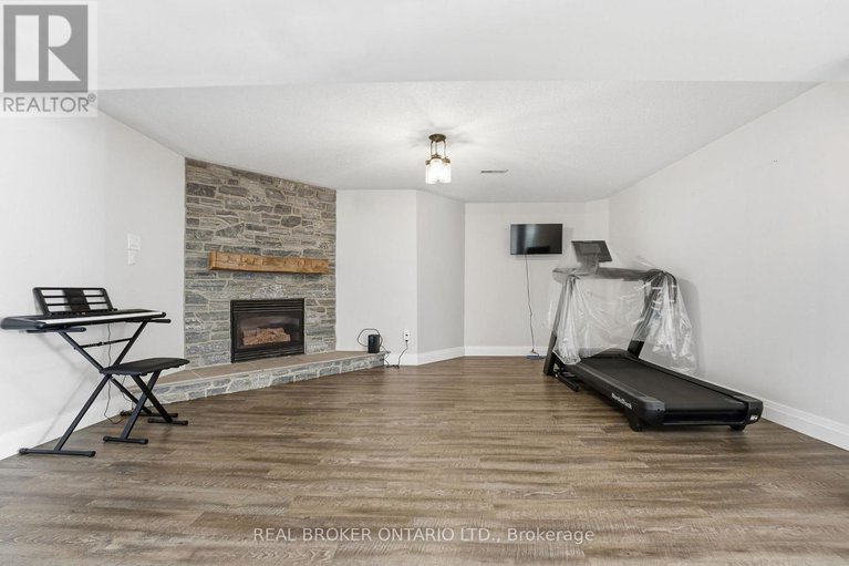 29394655/1391-sutherland-drive/manotick-south-to-roger-stevens/ottawa/ontario/K4M1B3_32