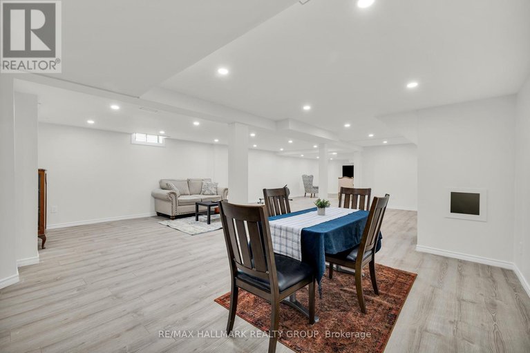 28901938/16-allenby-road/morgans-grantsouth-march/ottawa/ontario/K2K2H2_36