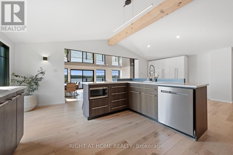 28464176/2120-du-chateau-avenue/town-of-rockland/clarence-rockland/ontario/K4K1J3_18