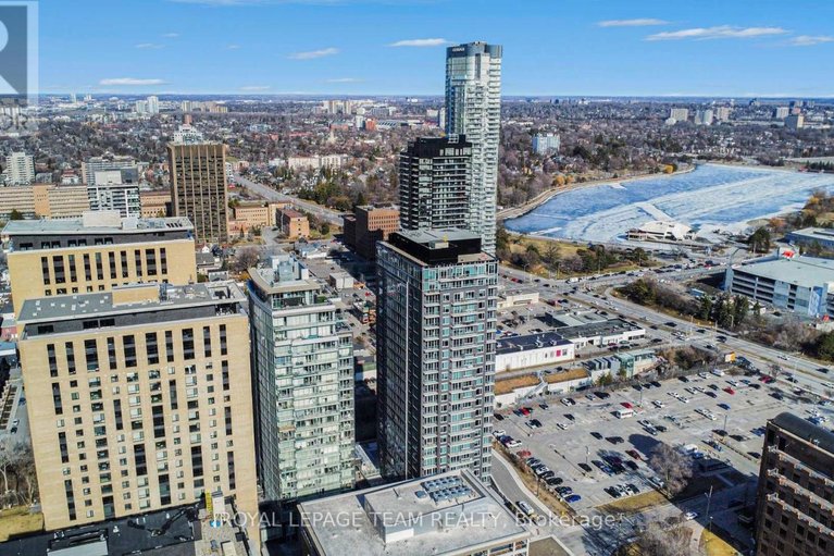 29581122/406-111-champagne-avenue-s/west-centre-town/ottawa/ontario/K1S5V3_33