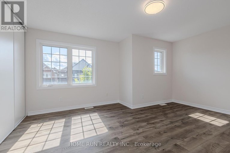 28631661/240-alex-polowin-avenue/half-moon-bay/ottawa/ontario/K2J6E6_32