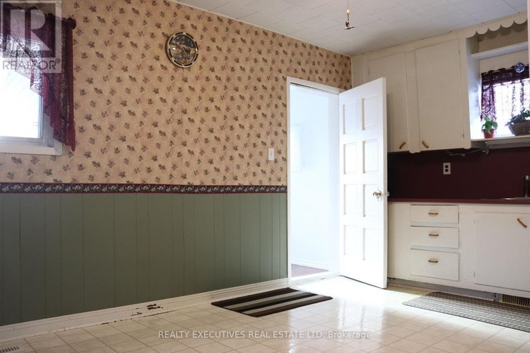 29181183/38-hummel-street/chesterville/north-dundas/ontario/K0C2K0_17