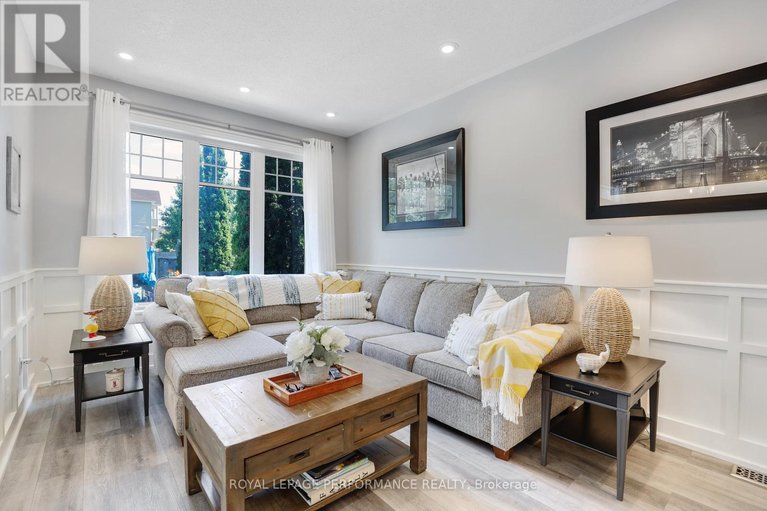 29451850/104-hillman-marsh-way/blossom-parkkemp-parkfindlay-creek/ottawa/ontario/K1T0B1_21