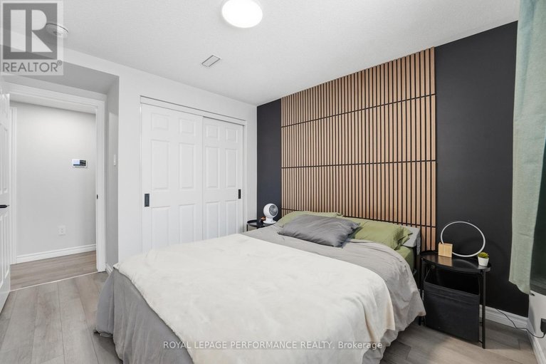 29447569/583-ozawa-private/cfb-rockcliffe-and-area/ottawa/ontario/K1K4Z9_32