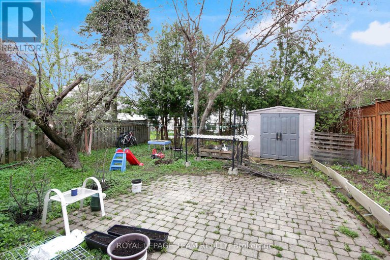 28494304/52-bowhill-avenue/borden-farmstewart-farmcarleton-heightsparkwood-hills/ottawa/ontario/K2E6S7_34