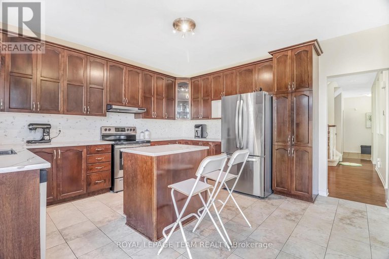 28552725/204-applecross-crescent/morgans-grantsouth-march/ottawa/ontario/K2K0C7_20