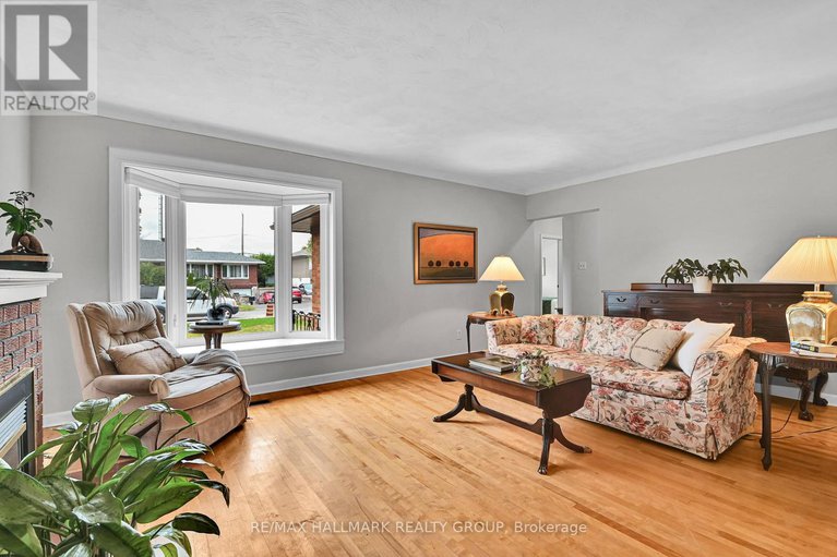 28801055/1256-field-street/bel-air-park/ottawa/ontario/K2C2R2_5
