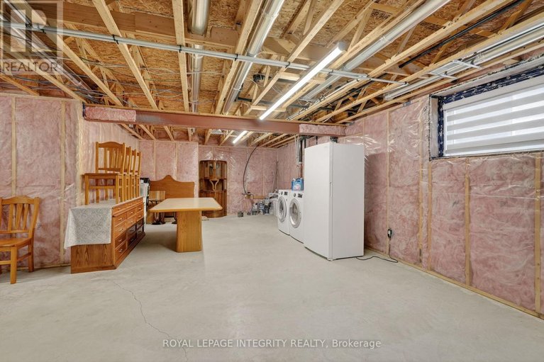 29648625/724-parade-drive/stittsville-south/ottawa/ontario/K2S0Z4_34