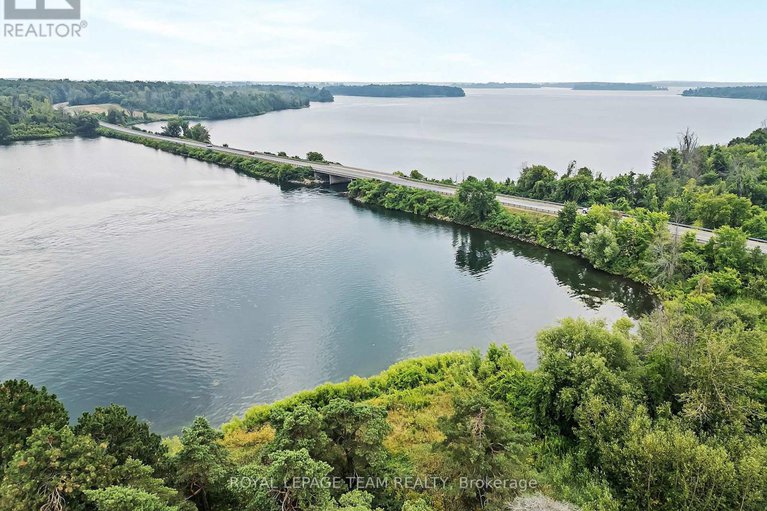 28713924/28-barnhart-drive/long-sault/south-stormont/ontario/K0C1P0_31