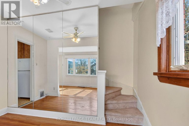 29596243/591-churchill-avenue-n/westborohampton-park/ottawa/ontario/K1Z5E6_21