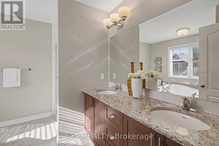 29452603/182-helen-rapp-way/blossom-parkkemp-parkfindlay-creek/ottawa/ontario/K1T0P6_21