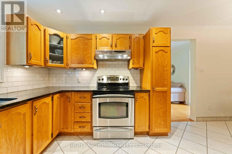 28795701/730-canary-street/navan/ottawa/ontario/K4B1H4_13