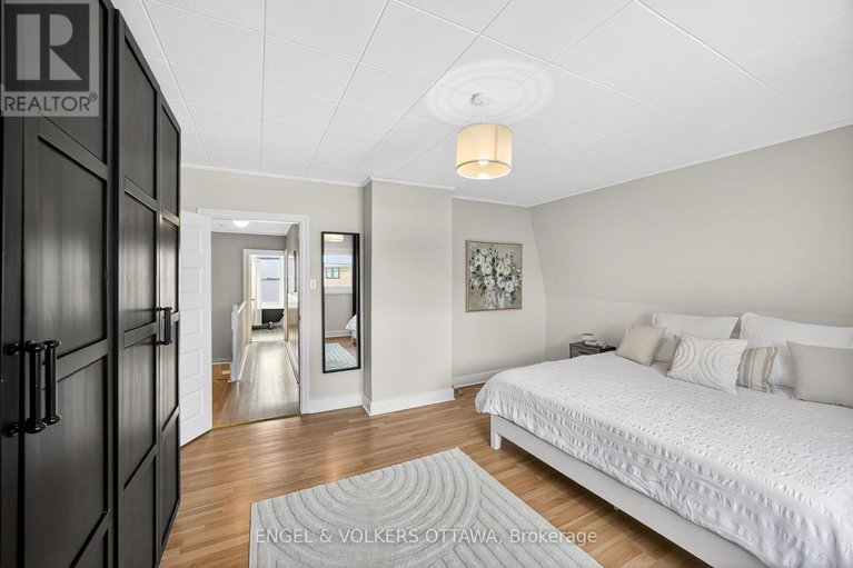 29378489/27-king-george-street/overbrook/ottawa/ontario/K1K1V6_27