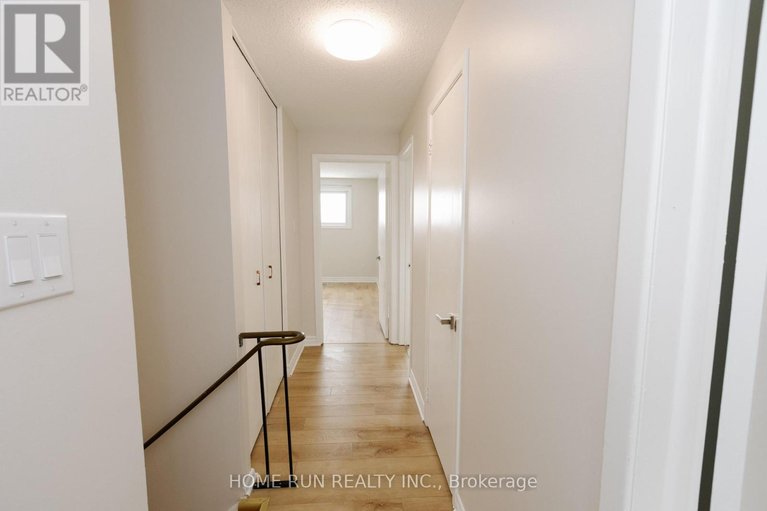 29472540/1285-meadowland-drive/borden-farmstewart-farmcarleton-heightsparkwood-hills/ottawa/ontario/K2E6K4_9