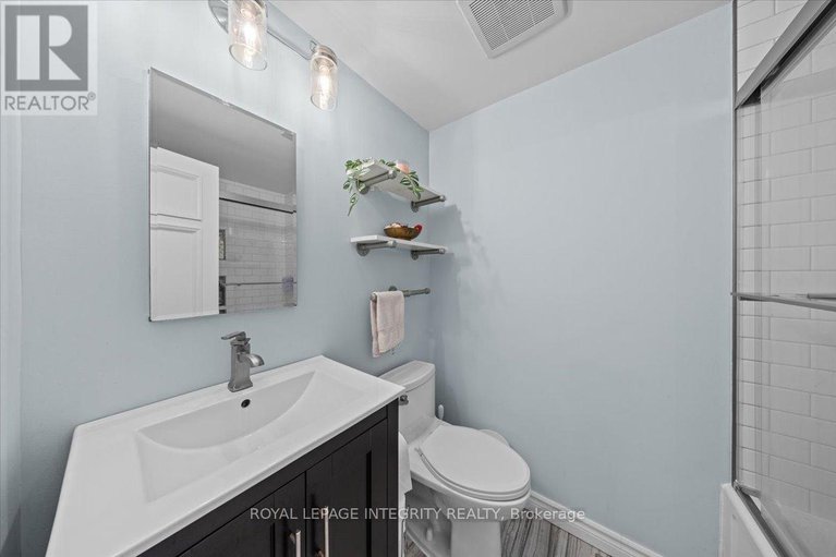 29383476/1196-priory-lane/convent-glen-north/ottawa/ontario/K1C1Z9_18