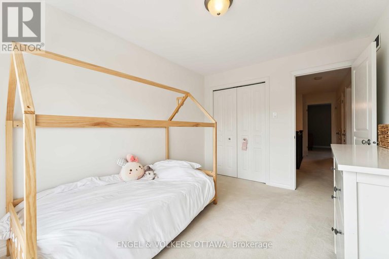 28594229/741-morningstar-way/mer-bleuebradley-estatesanderson-park/ottawa/ontario/K1W0G6_30
