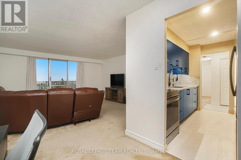 29302761/606-2400-virginia-drive/urbandale-acres/ottawa/ontario/K1H8L3_10