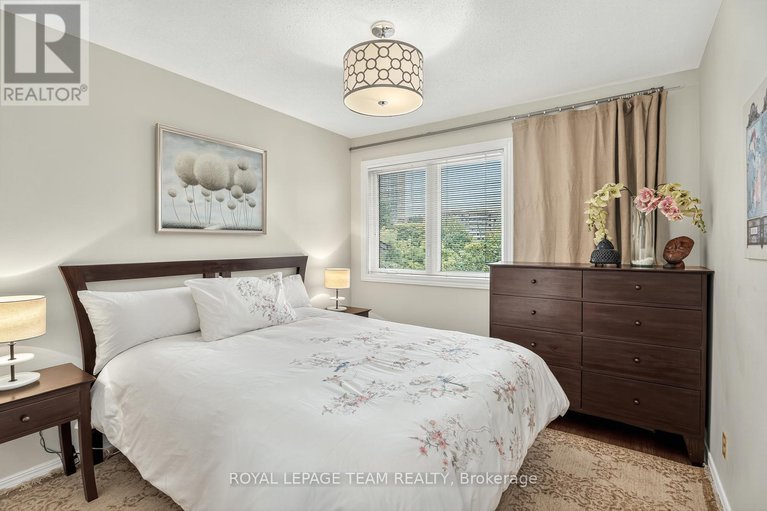 28910918/159-dunbarton-court/cardinal-glen/ottawa/ontario/K1K4L6_21