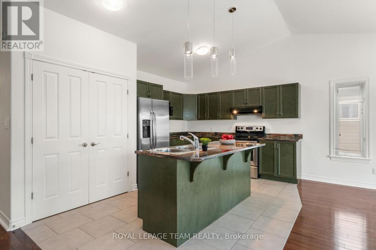 28376742/29-westerra-way/kemptville/north-grenville/ontario/K0G1J0_13