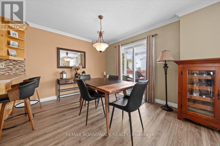 29372610/2285-cecile-crescent/town-of-rockland/clarence-rockland/ontario/K4K1S2_11