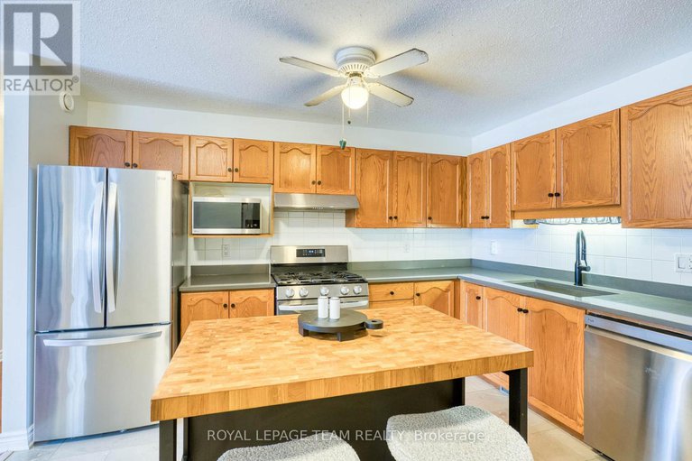 29324372/55-gale-street/almonte/mississippi-mills/ontario/K0A1A0_11